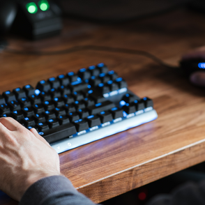 Cheap gaming desks: Things to consider when buying