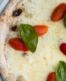 Hva er hvit pizza og hvordan du lager det 